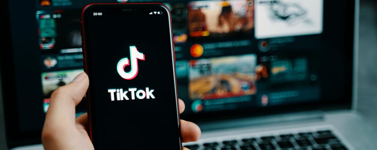 La plataforma digital TikTok convirtió el ‘Blackout challenge’ en una nueva tendencia. Foto:GNdiario