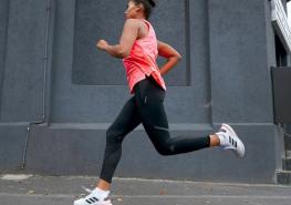 El calzado especial para atletismo es clave para esta actividad. Foto: Cortesía Adidas